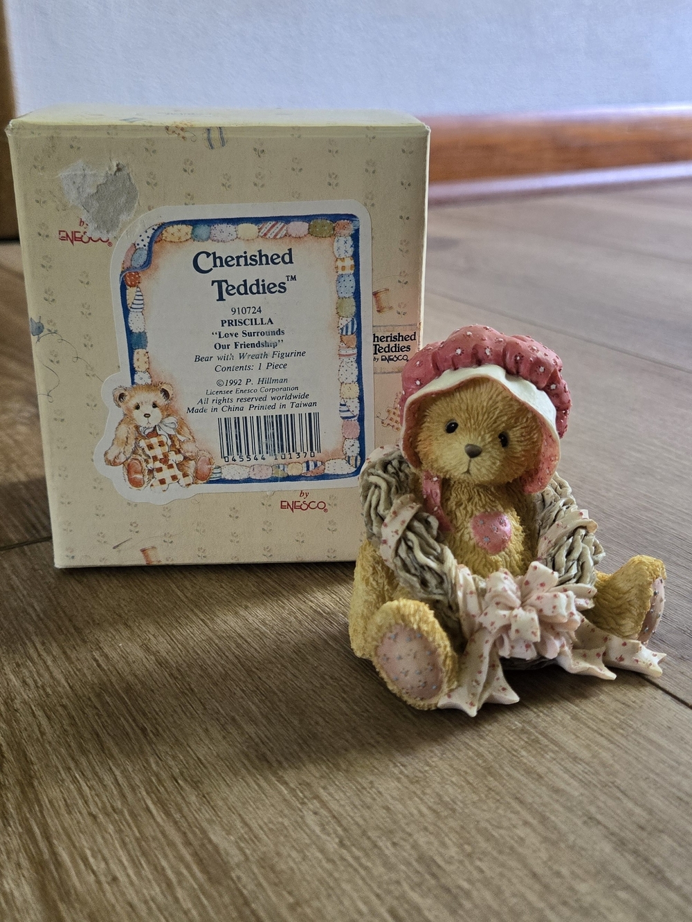 Cherished Teddies Priscilla Friendship Bear Figurine With Wreath.
